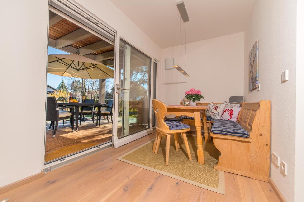 Helle Wohnung Mit Bergblick & Eigener Terrasse バート・テルツ エクステリア 写真